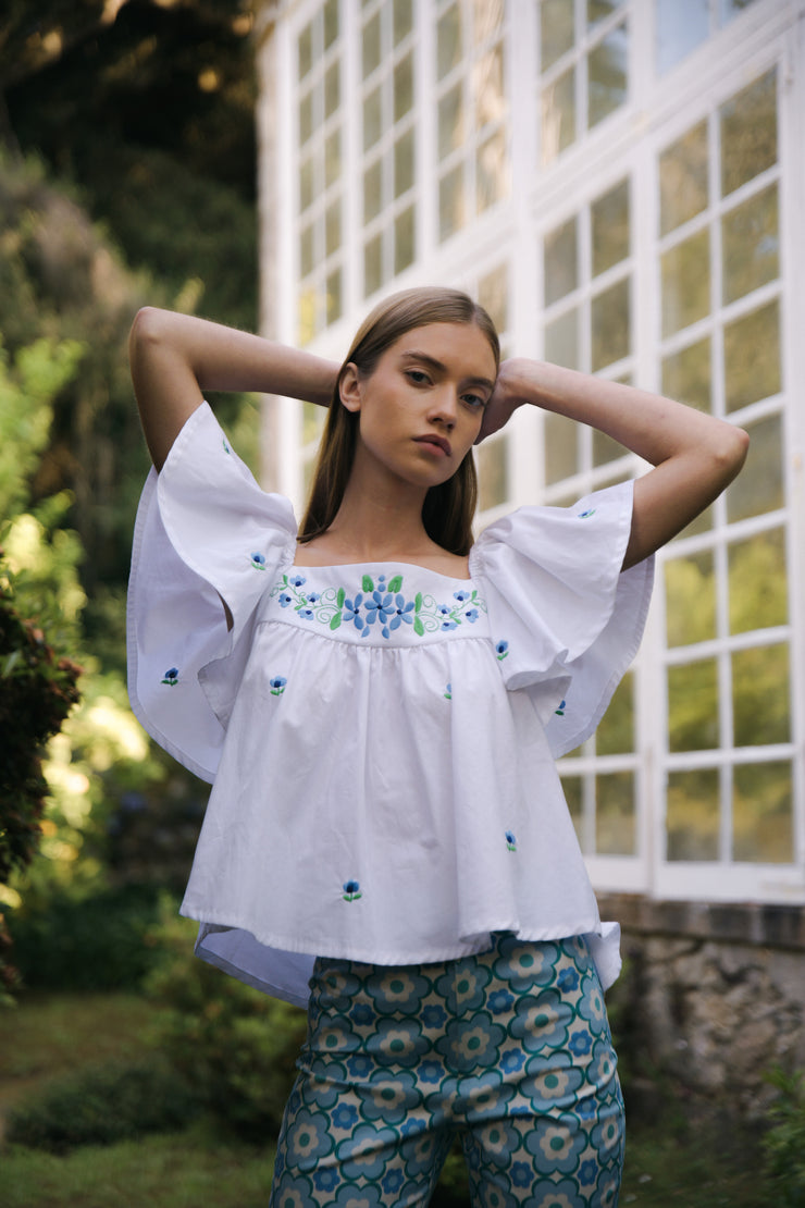 BLUE ANEMONE SUSTAINABLE ECO SLOW FASHION ORGANIC COTTON BLUE FLORAL EMBROIDERED BOUQUET TOP BLUE SS24