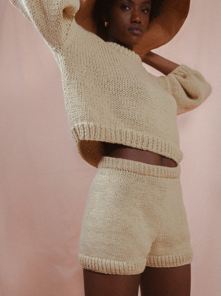 blue anemone sustainable slow fashion 60s 70s nostalgia knitted hand knitted shorts sequoia beige