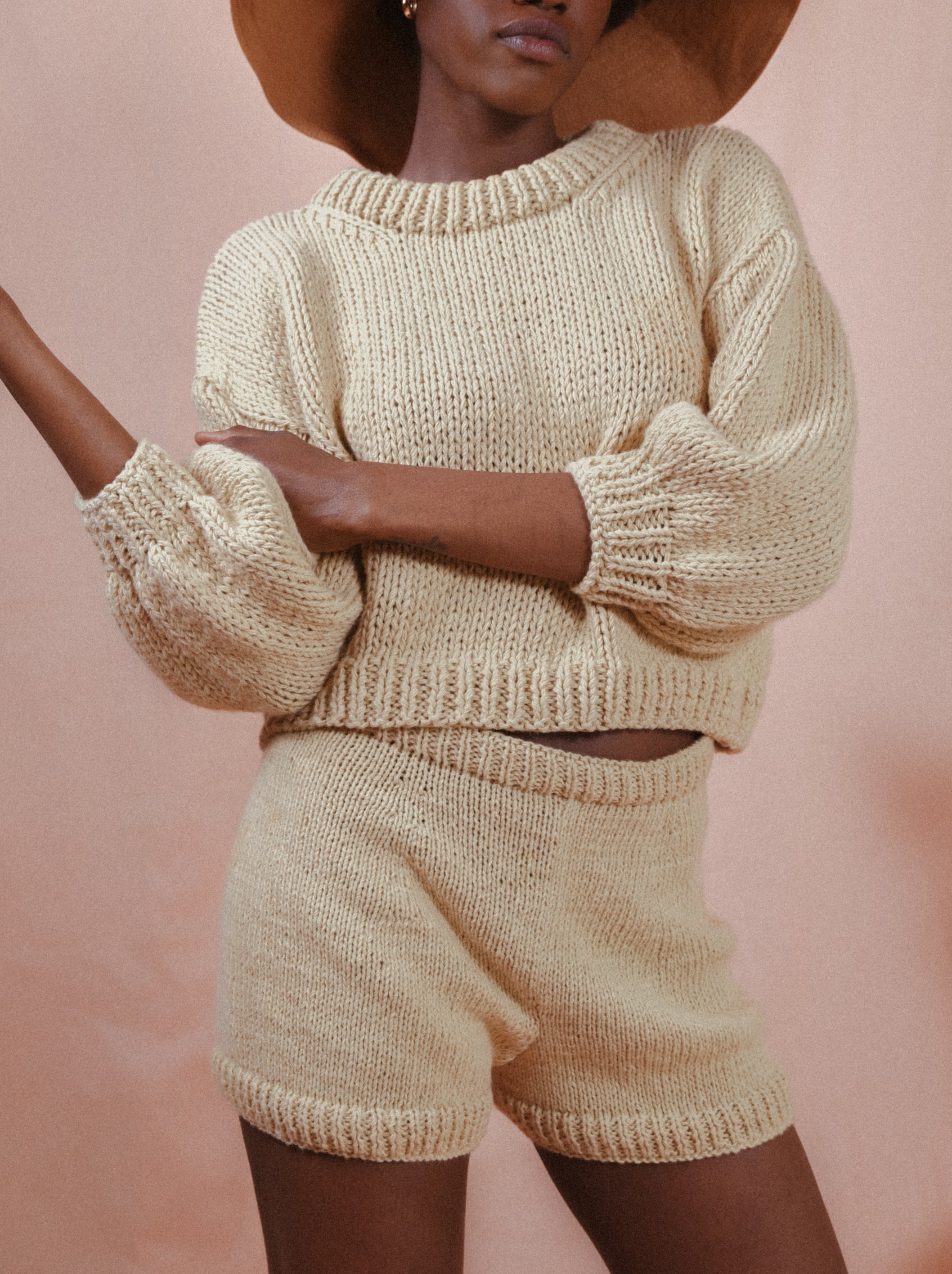 SEQUOIA hand knitted shorts beige – blueanemone