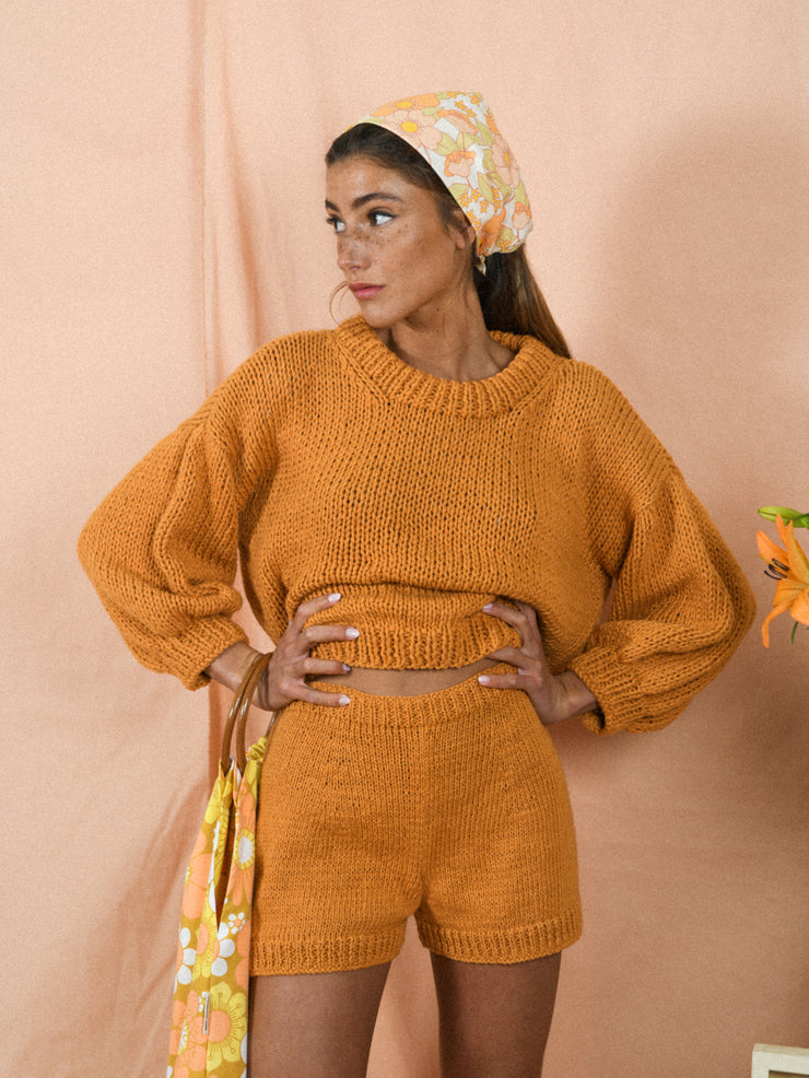 blue anemone sustainable slow fashion 60s 70s  nostalgia knitted hand knitted shorts sequoia dusty tangerine