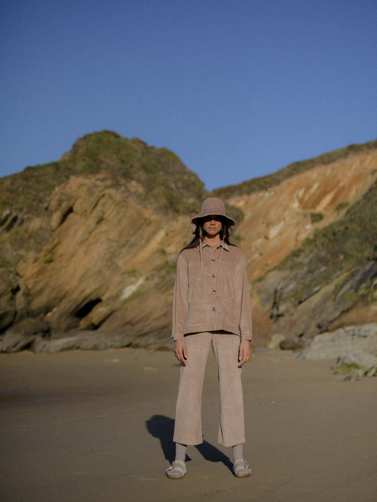 BLUE_ANEMONE_SUSTAINABLE_FASHION_SLOWFASHION_OVERSHIRT_JACKET_CORDUROY_CAMEL