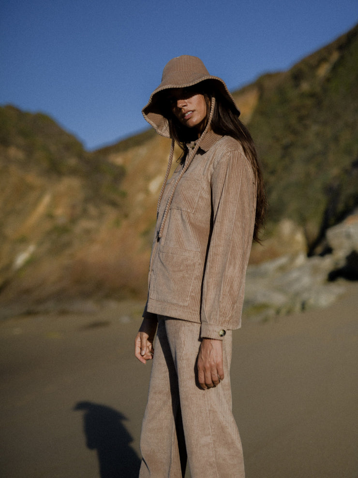 BLUE_ANEMONE_SUSTAINABLE_FASHION_SLOWFASHION_OVERSHIRT_JACKET_CORDUROY_CAMEL